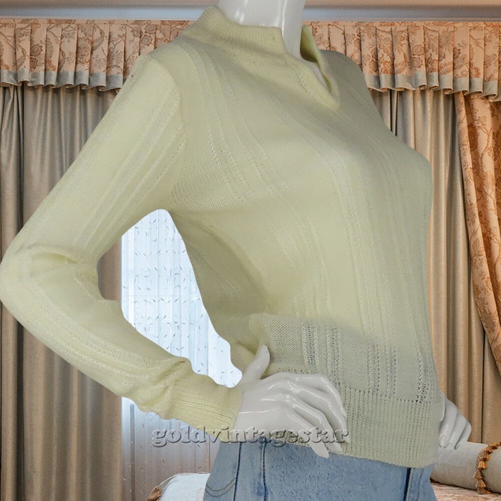 Vintage K Mart Chic Embroidered Cream Sweater S